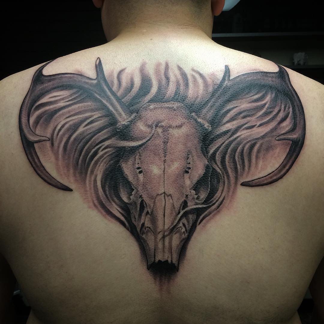 Deer-Skull-Tattoos-on-Back