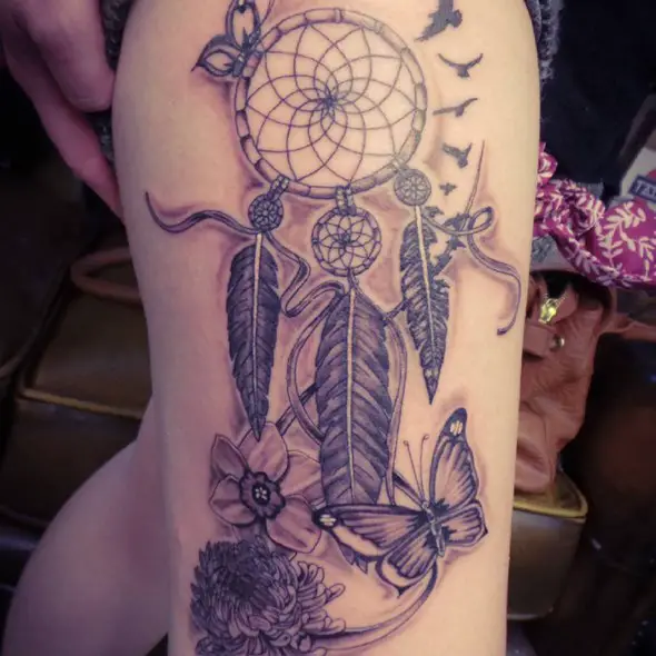 dreamcatcher tattoos on thighs designs