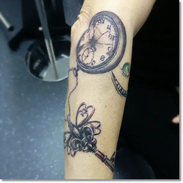 meaning of pocket watch tattoo with key