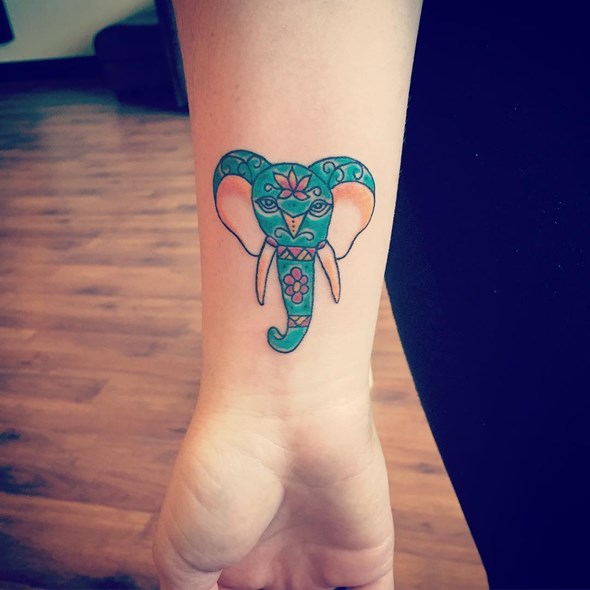 30+ Adorable Tiny Elephant Tattoos