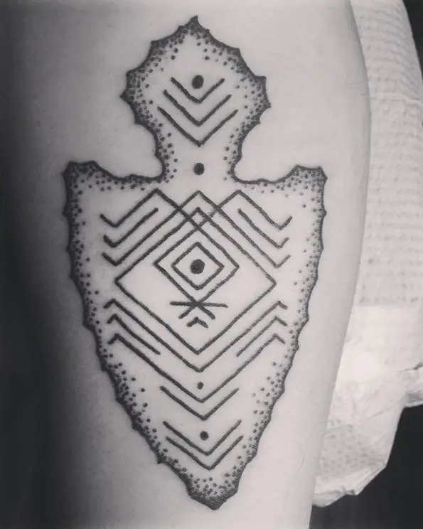 arrowhead dot tattoo