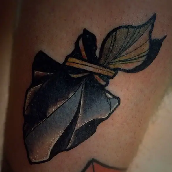 arrowhead tattoo white detail