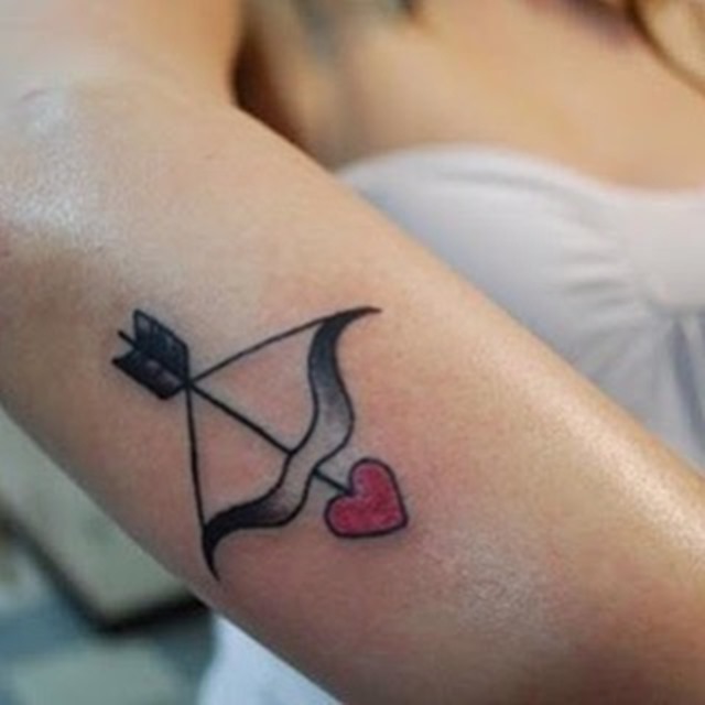 cupid's-bow-and-arrow-tattoo