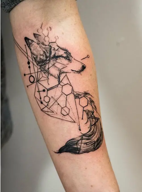 geometric-fox-tattoo-on-arm