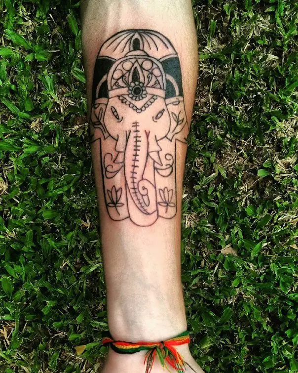 hamsa hand tattoos-17