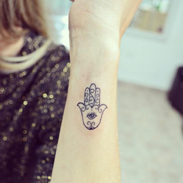 Inkdom Tattoos  Symbol of healing and the Hamsa hand together  Small and  effective custom tattoo for Shrestha  Taking appointments from 8th  December  8617796556 INKDOM tattoos kolkata bosepukur hamsa 