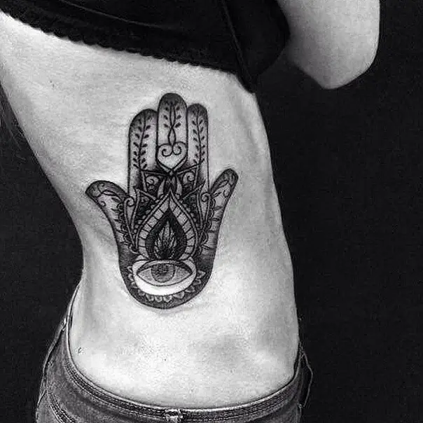 hamsa hand tattoos-9