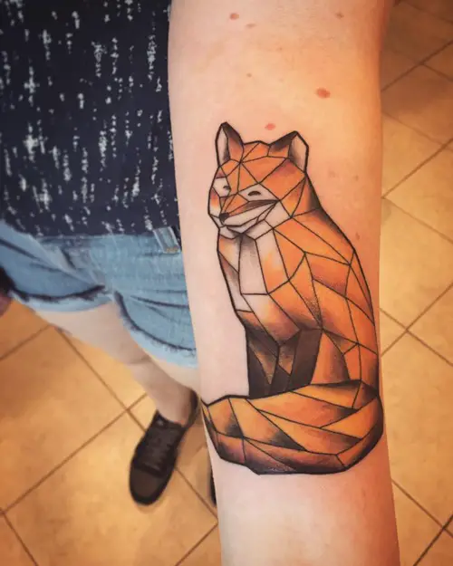red-fox-tattoo-geometric-on-arm