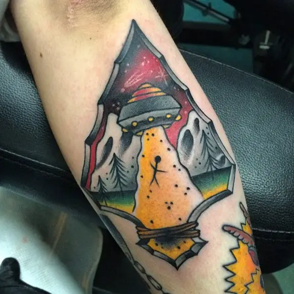 traditional alien tattoo arrowhead