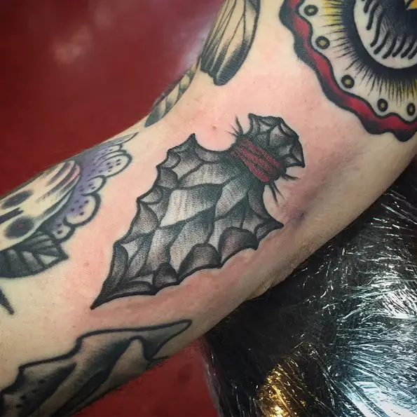 traditional tattoo arrowhead