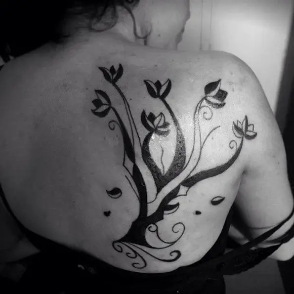 tree tattoos on back-5