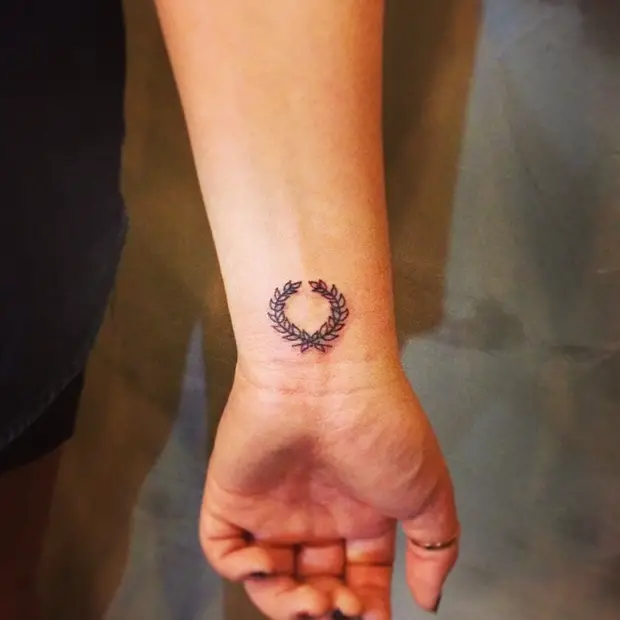 laurel wreath tattoo-48