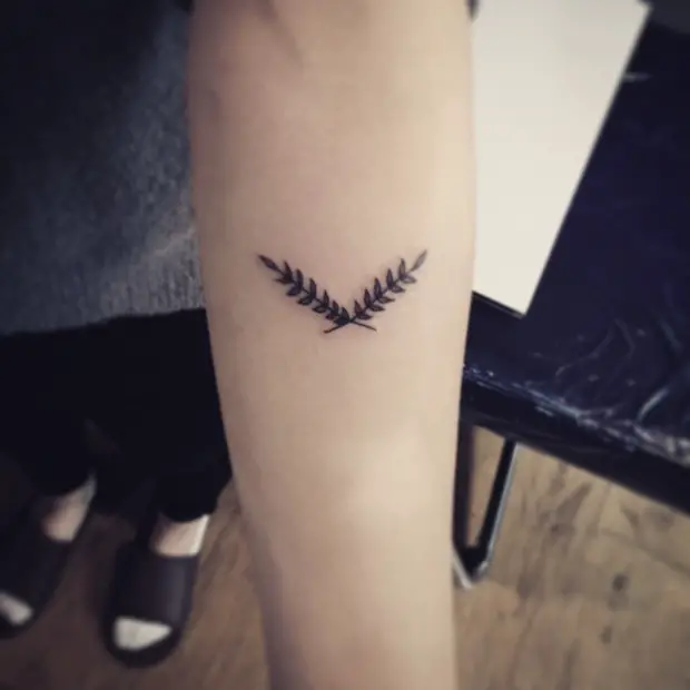 laurel wreath tattoo-50