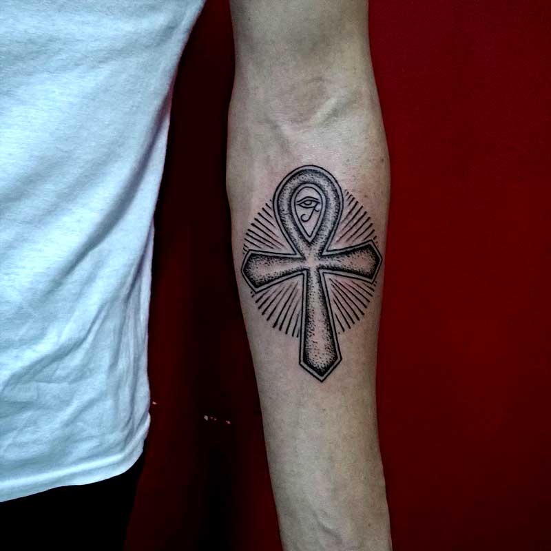 tattoos-of-ankh-crosses