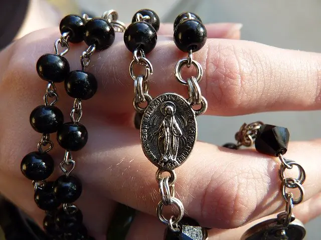 Keep Your Faith with Rosary Wrist Bracelet Tattoos